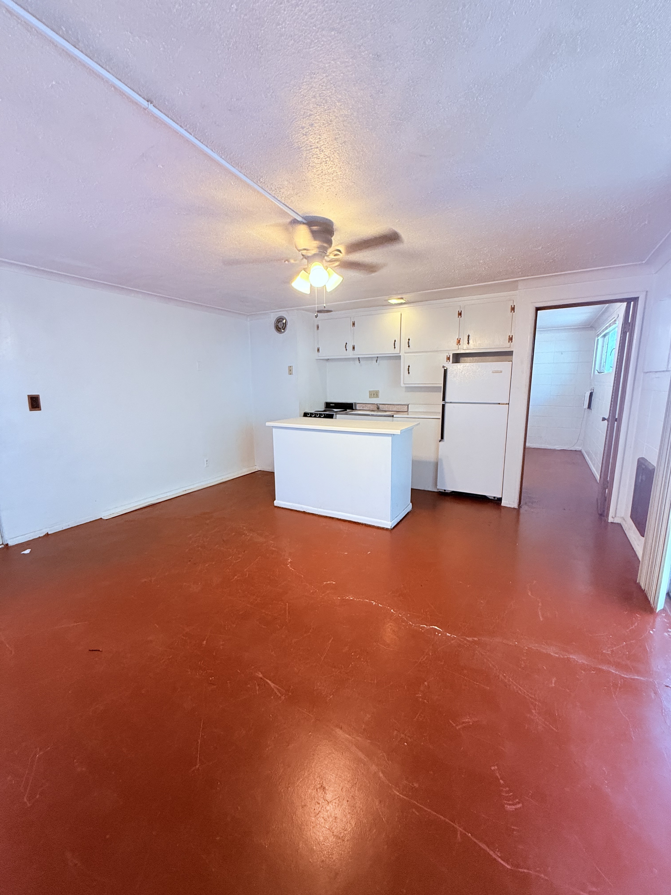 802 N Alvernon Way - E