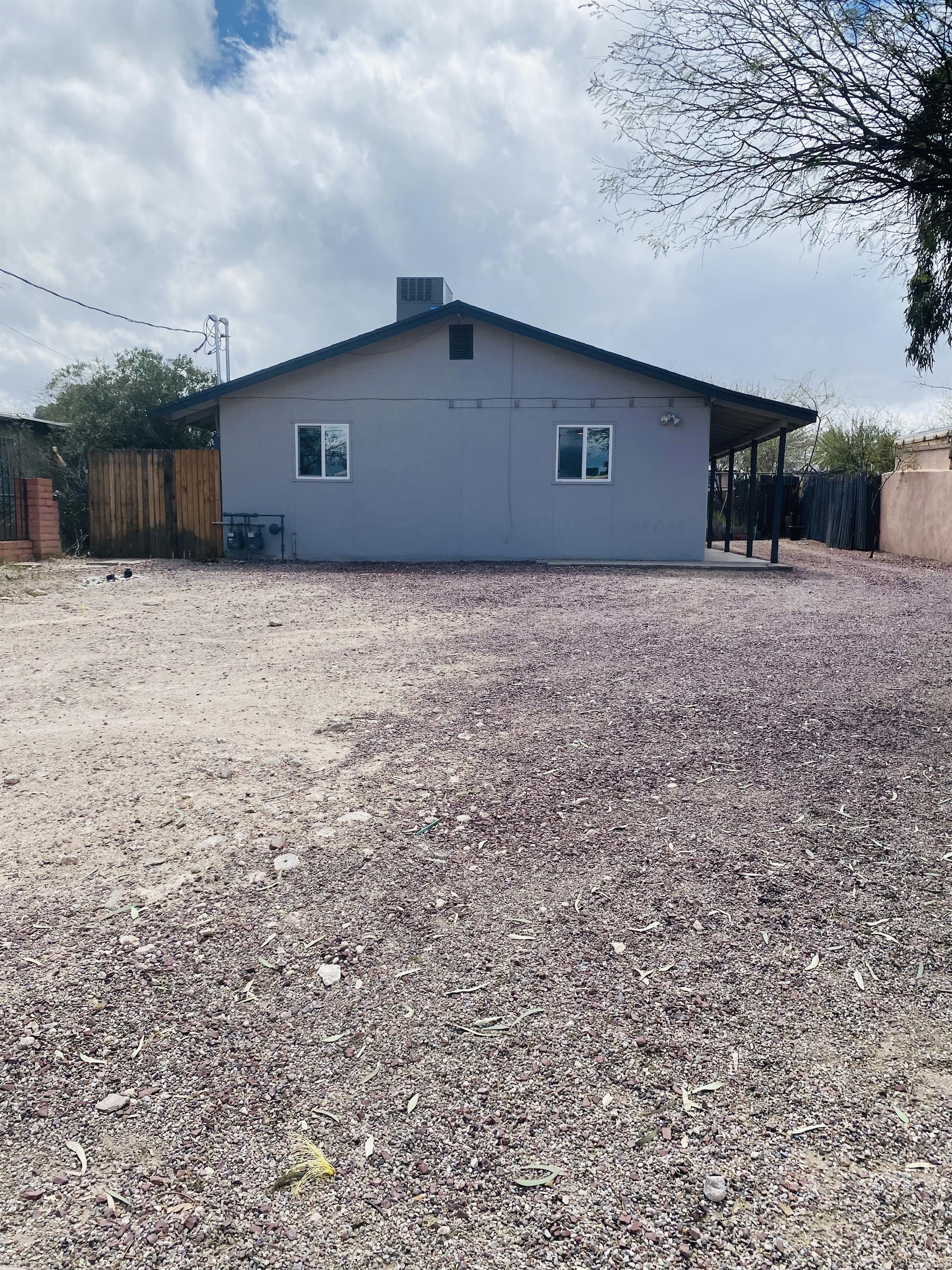 310 East Jacinto Street